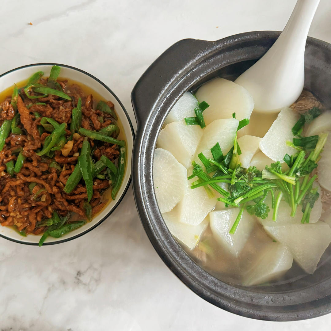 青椒肉丝，这样炒太好吃了。