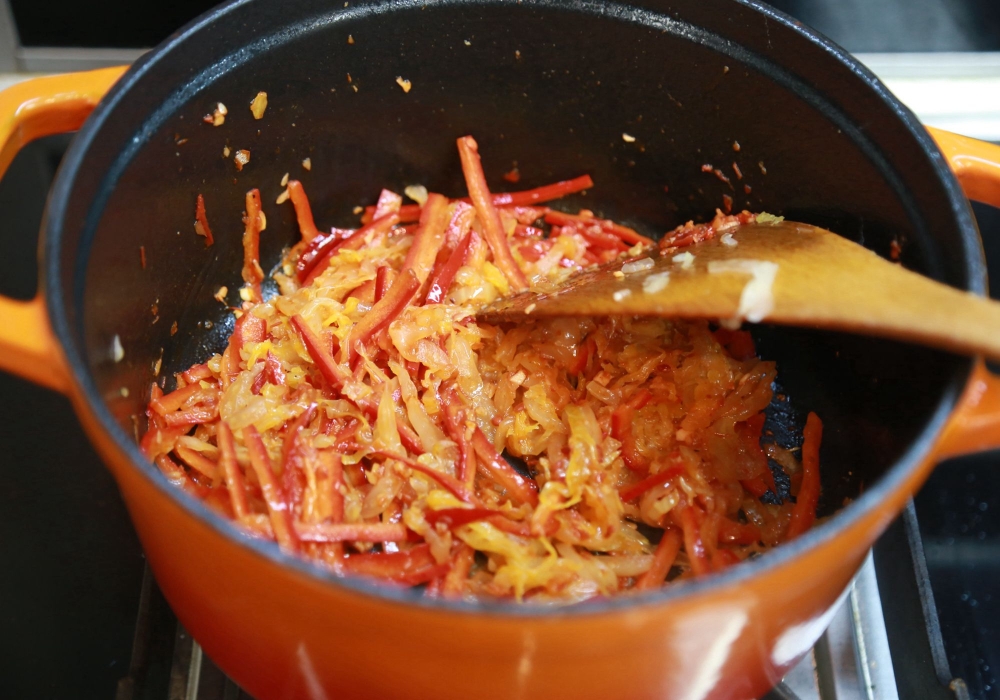 豆皮合菜汤锅的做法 步骤6