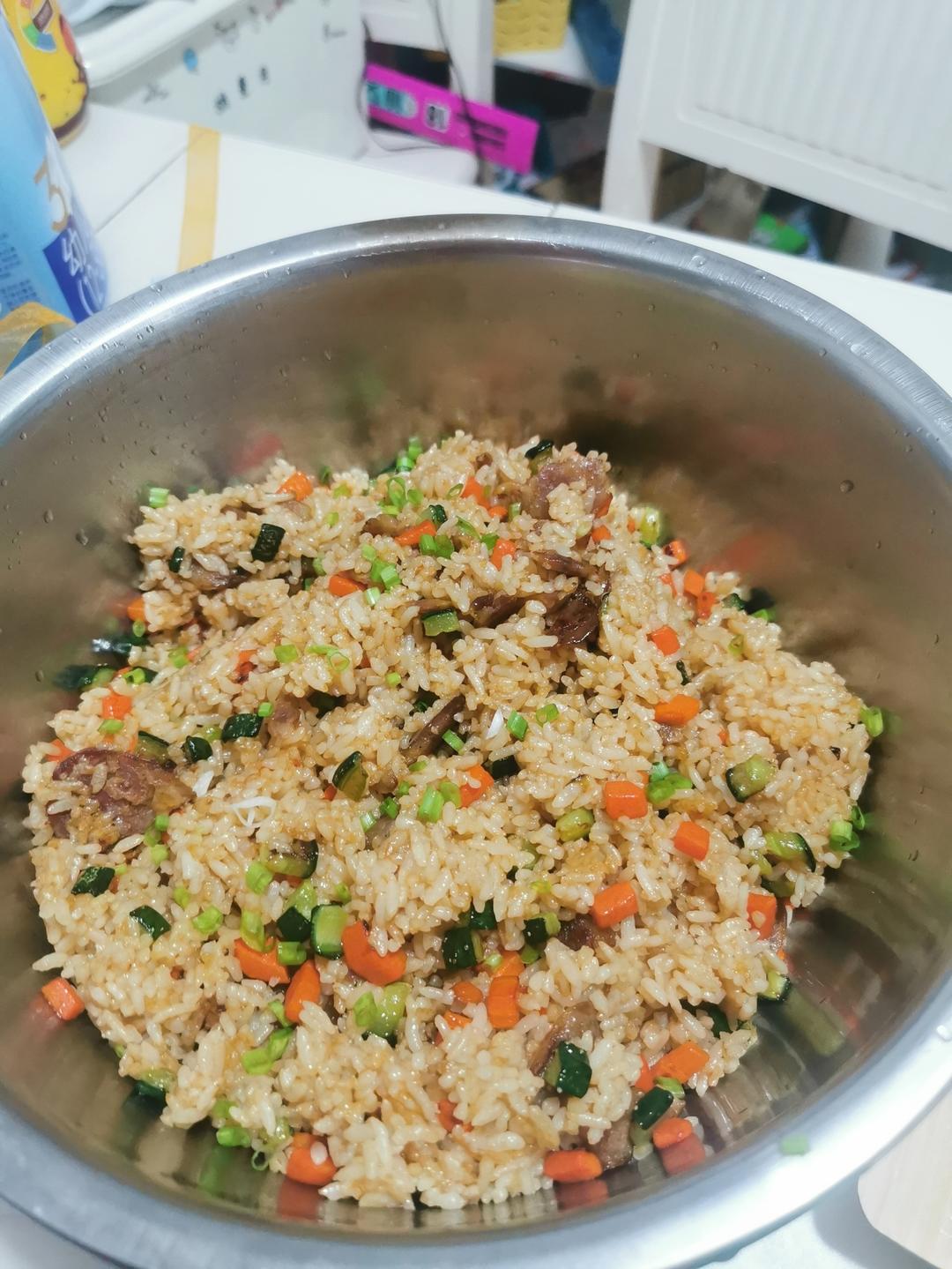 腊肠炒饭