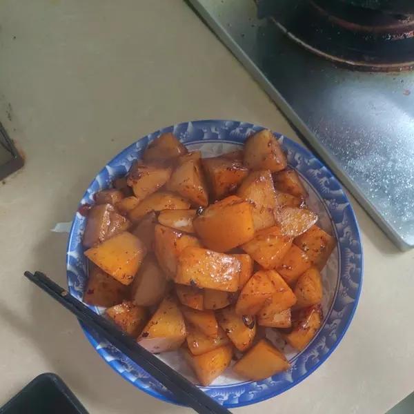 🔥巨下饭，软糯入味！比肉还好吃的红烧土豆