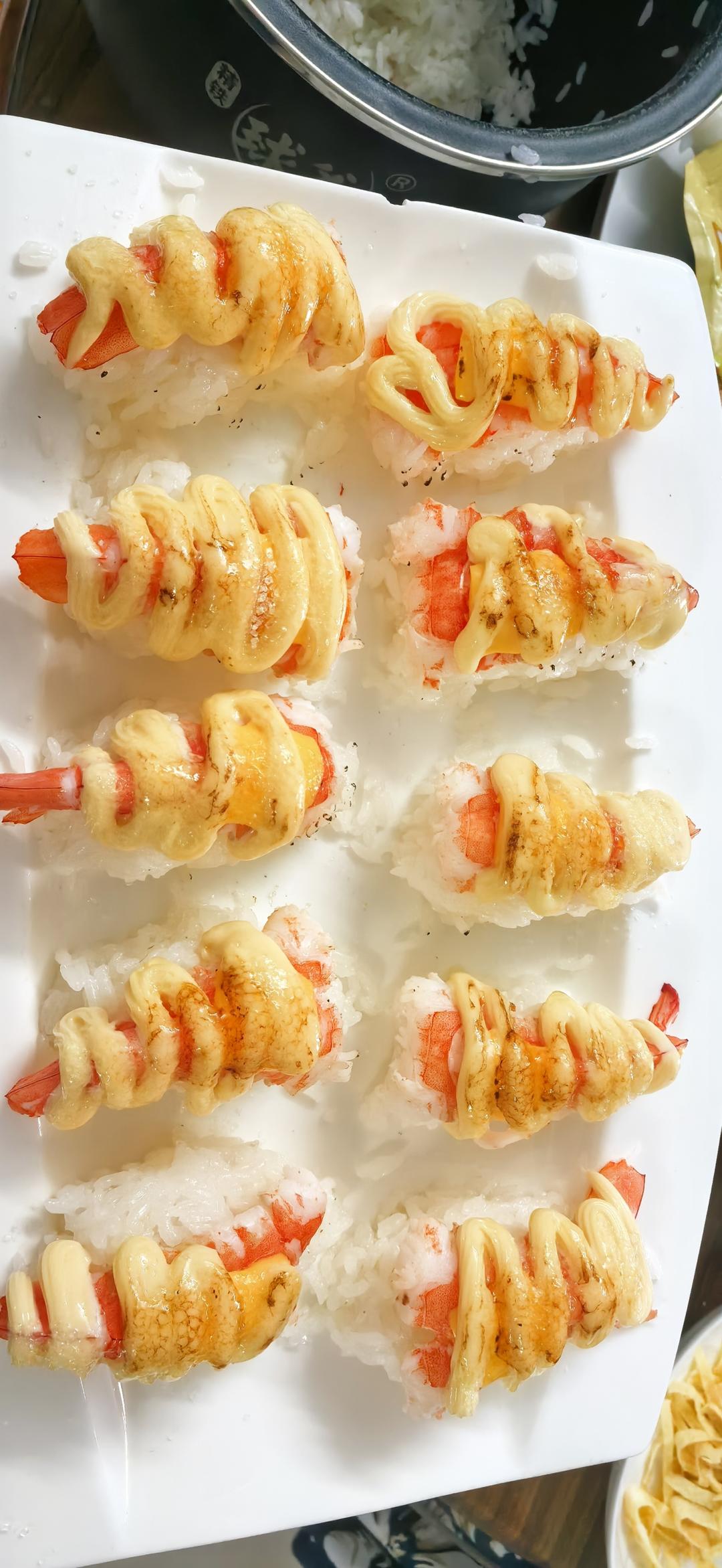 炙烤芝士·焦糖熟虾寿司