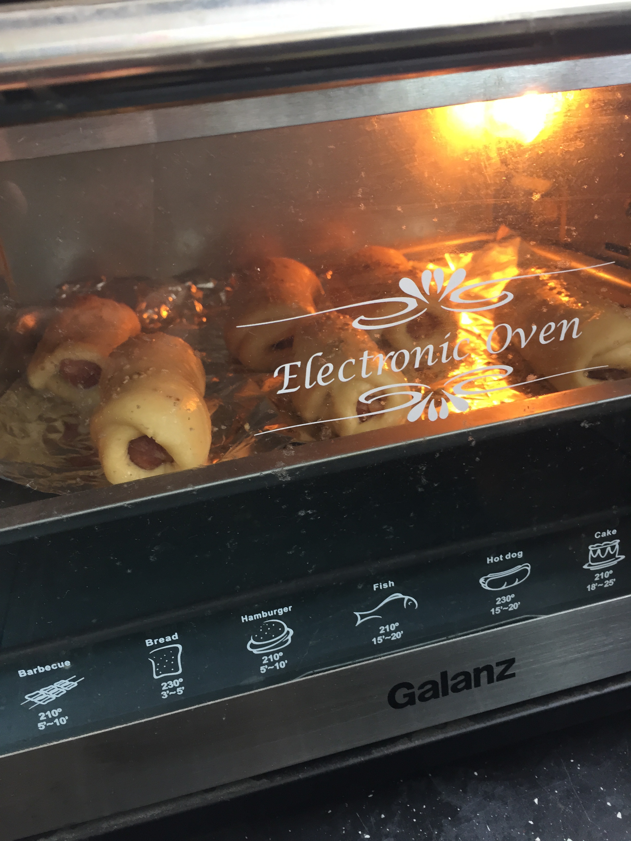 火腿肉松面包卷