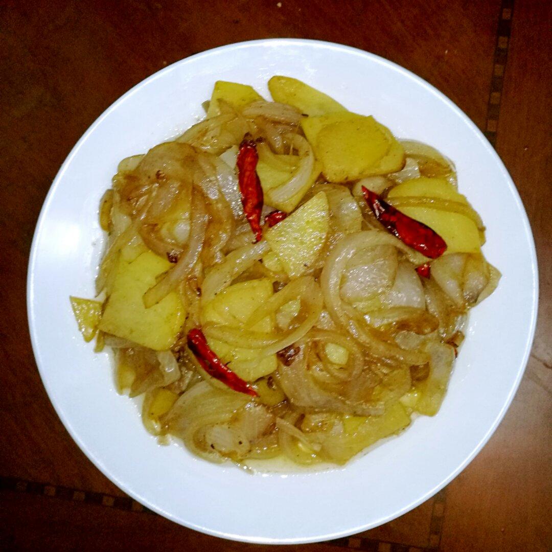 孜然洋葱土豆片