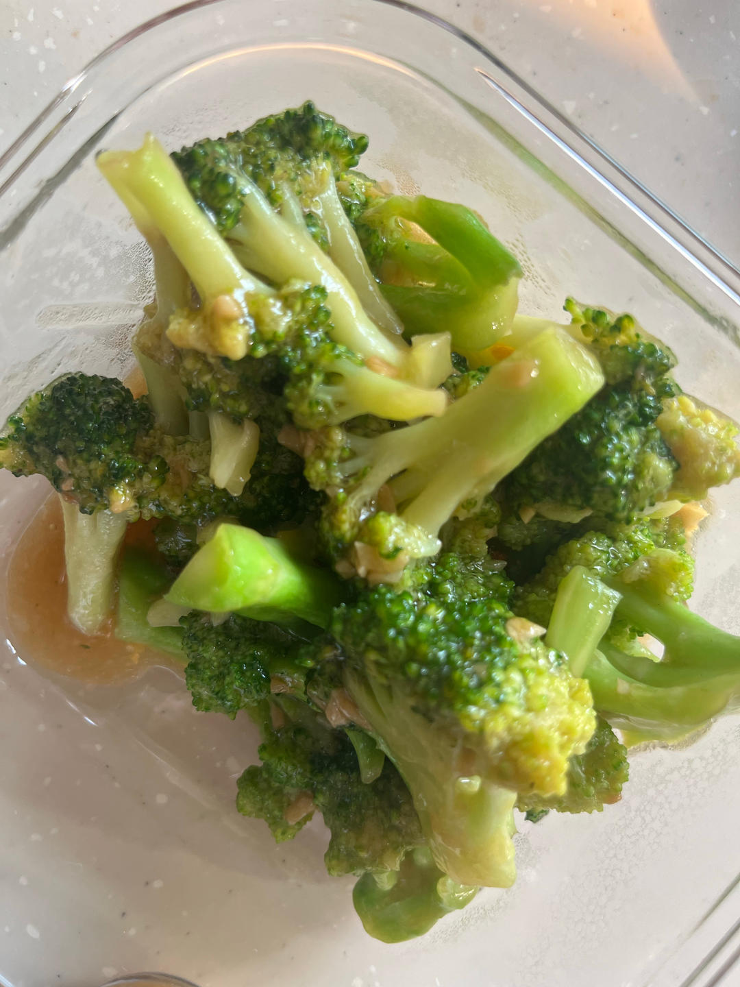 清炒西蓝花，口味清淡，营养价值高