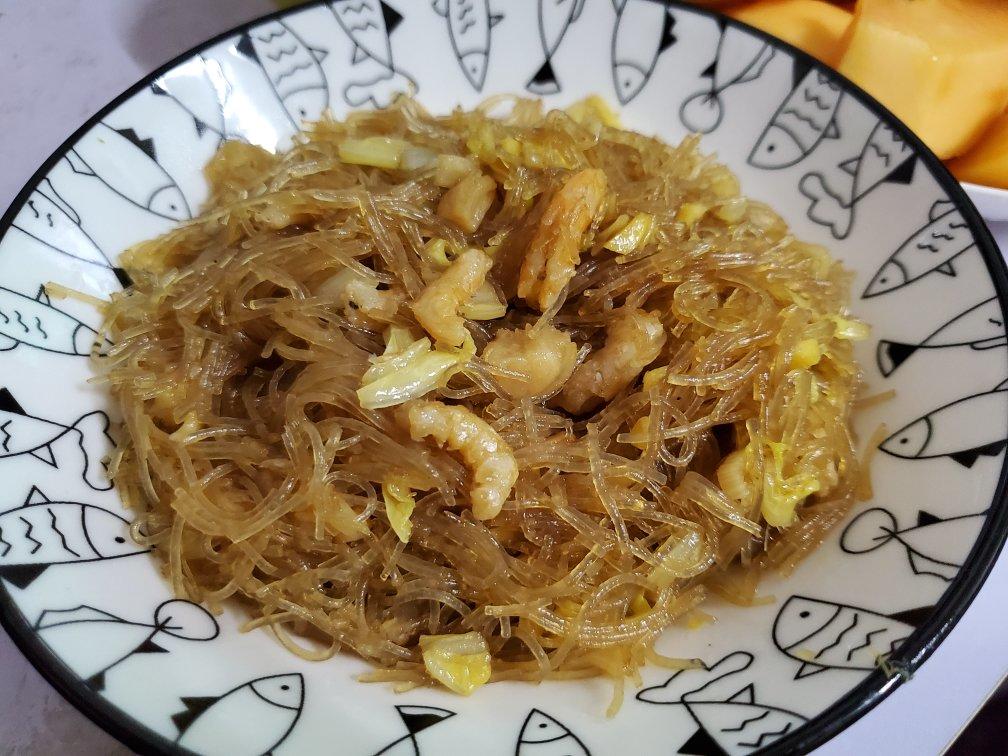 包菜虾米炒粉丝