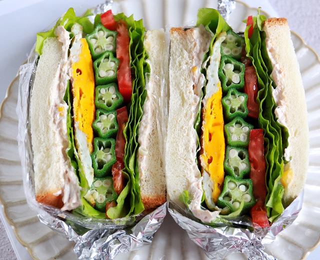 健康低卡——金枪鱼秋葵三明治的做法