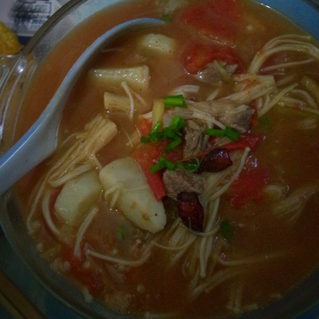 西红柿炖牛肉，酸酸的开胃菜