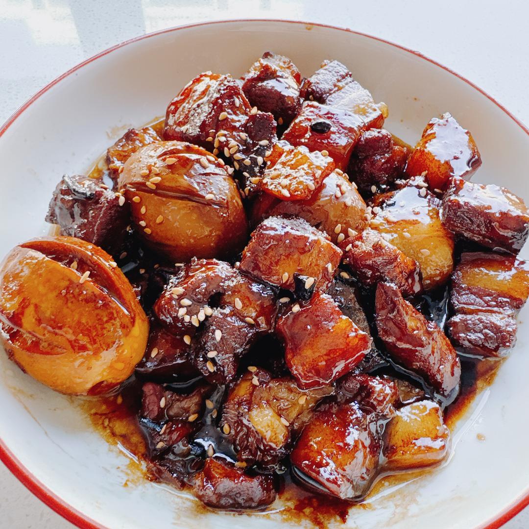 上海红烧肉：红烧肉加鸡蛋，上海人的吃法赞！