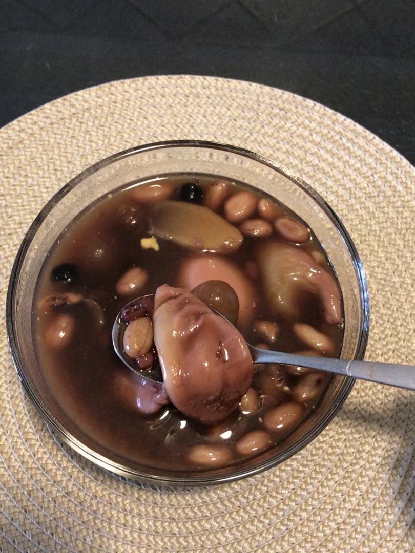 鱼胶红枣炖鸡（养颜胶原蛋白）