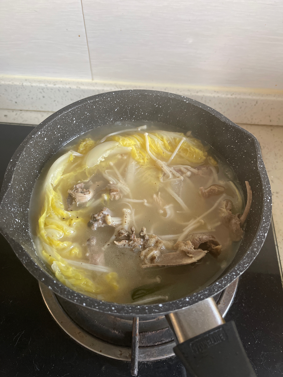 奶白不腥的鸭架汤
