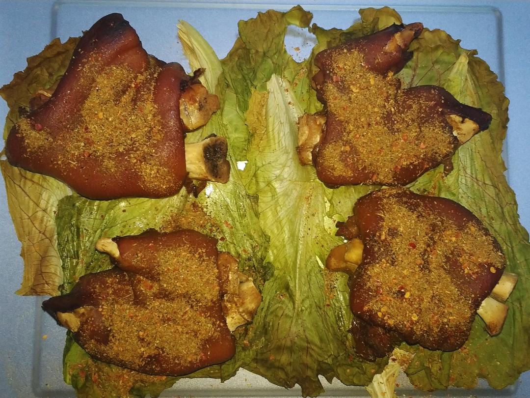 香酥烤猪蹄