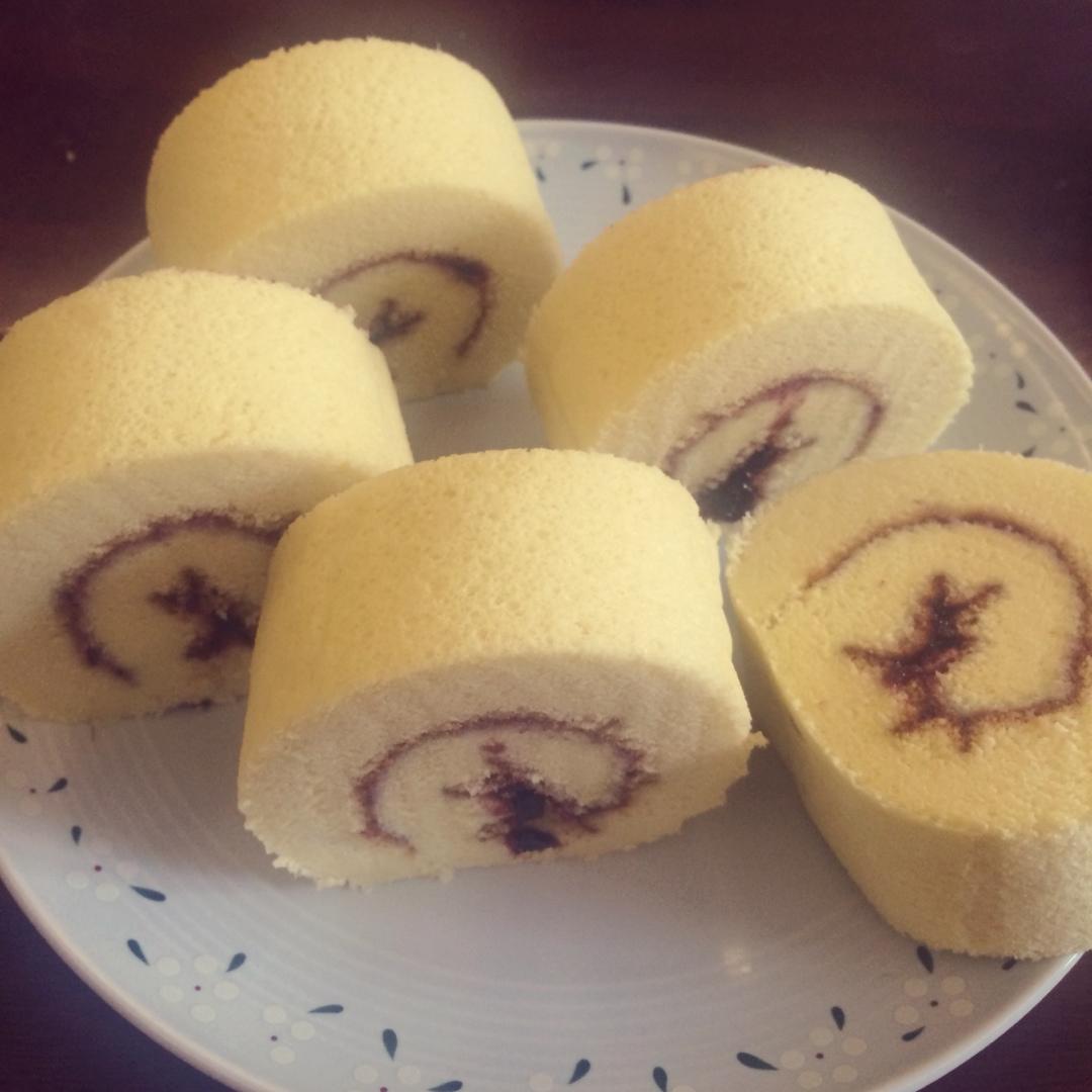 《Tinrry下午茶》教你做基础原味蛋糕卷