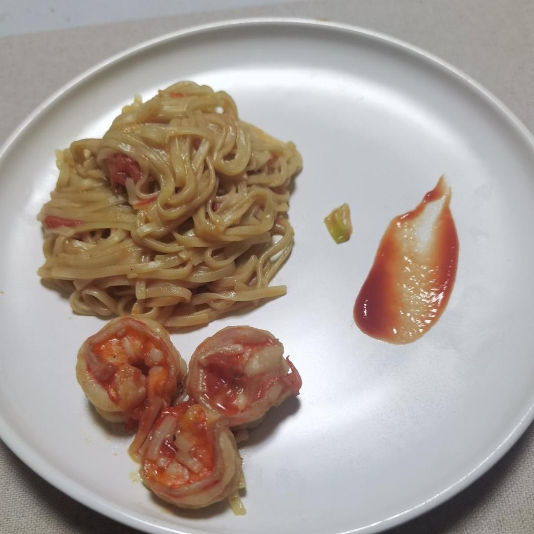 虾仁番茄意面