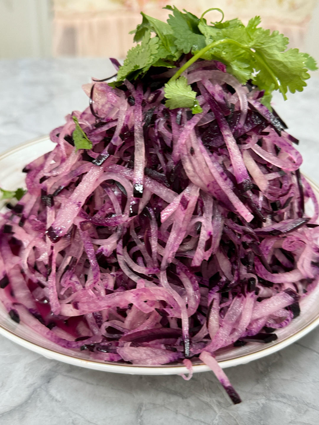 紫气东来‼️凉拌紫美人萝卜