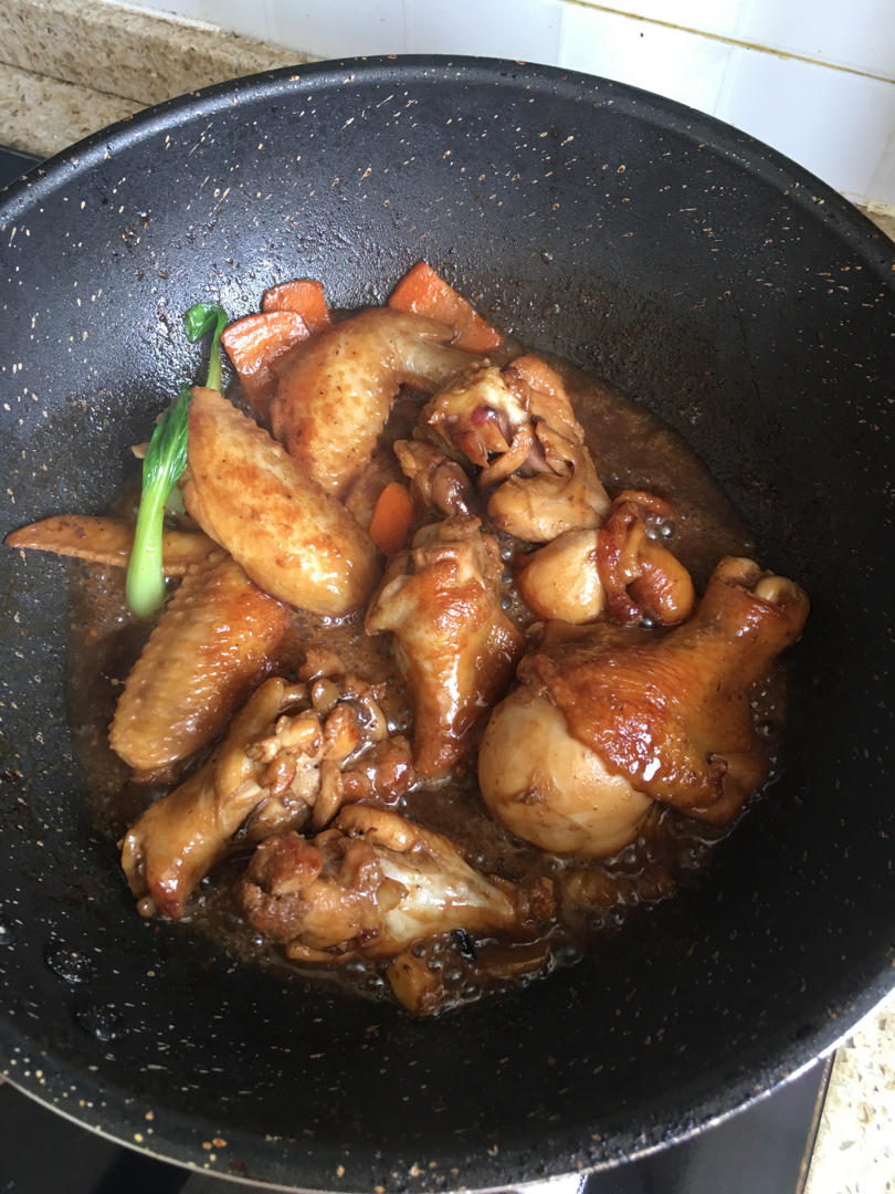 【黑椒鸡腿饭】