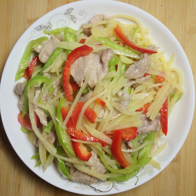 让你胃口大增的土豆丝炒肉