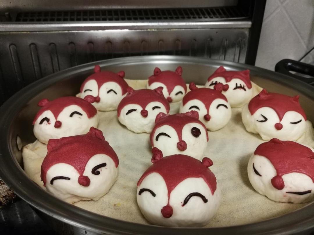 最美小狐狸卡通包子