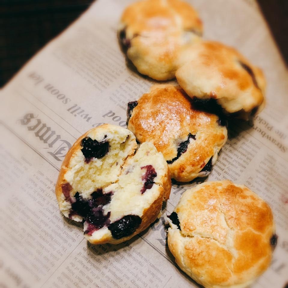 爆浆蓝莓司康Blueberry Explosion Scone