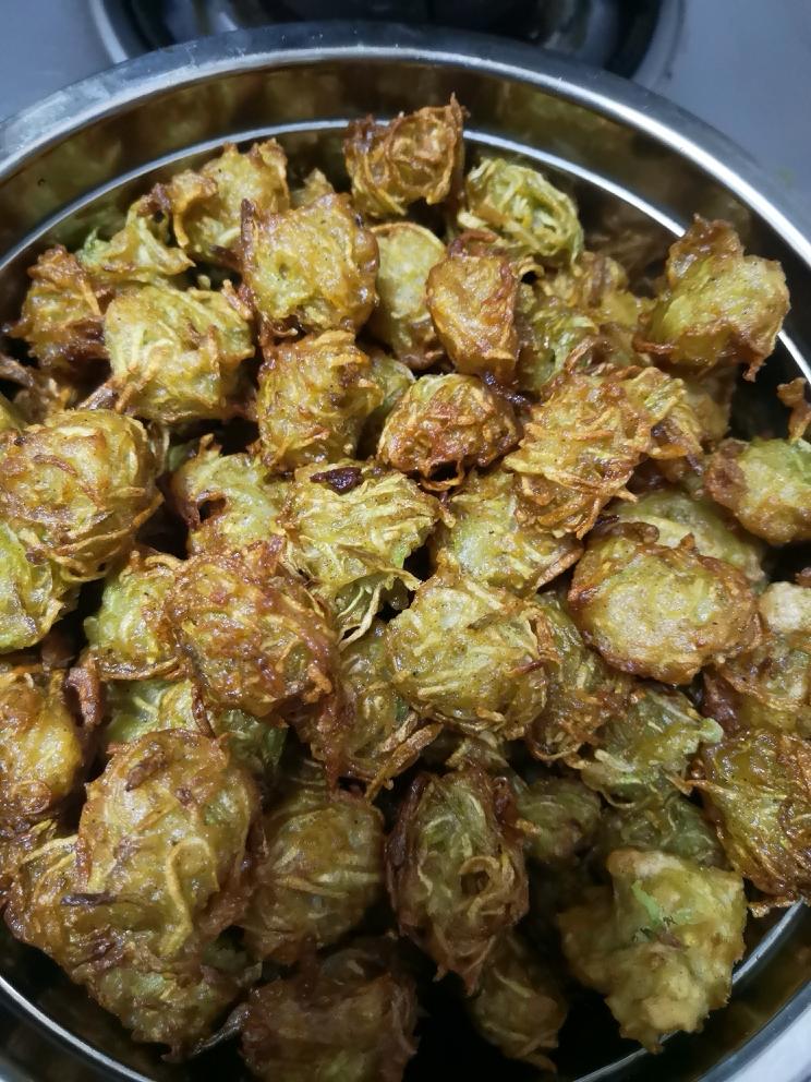 绿豆面萝卜丸子的做法