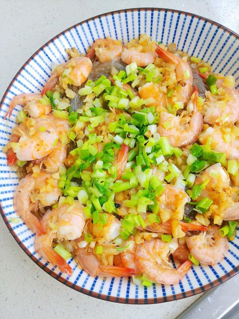 虾最美味的吃法必须是这个——蒜蓉蒸虾（多动图，孔瑶的食谱）