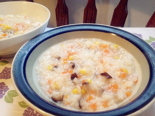 香菇鸡肉粥