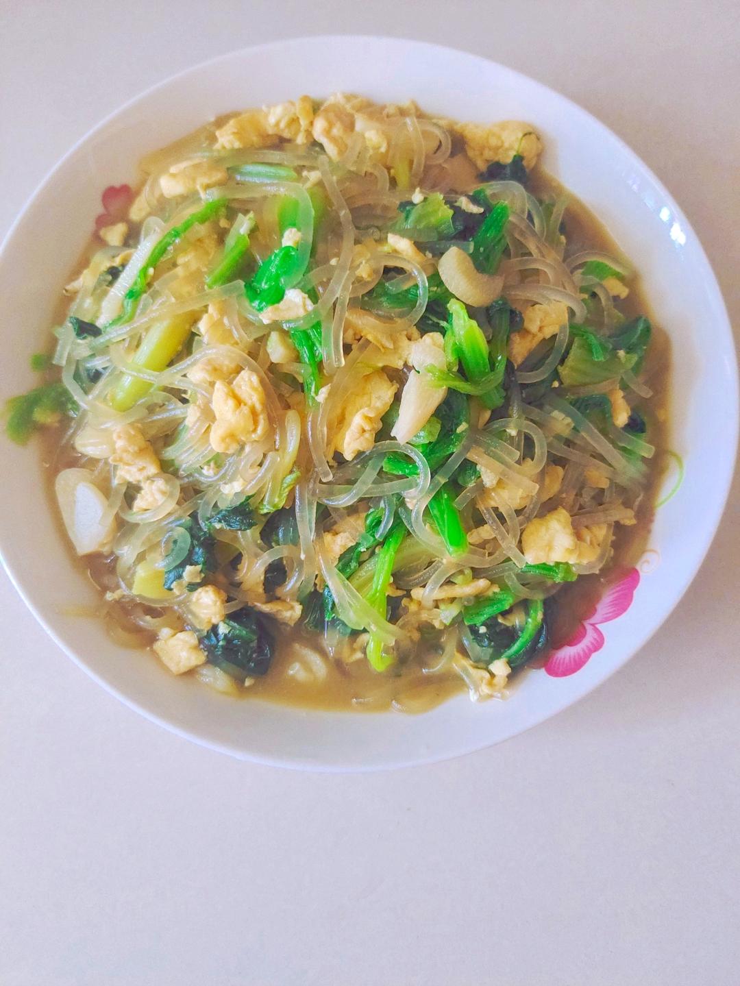 菠菜炒粉丝