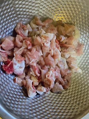 川香风味—当红辣子鸡的做法 步骤1