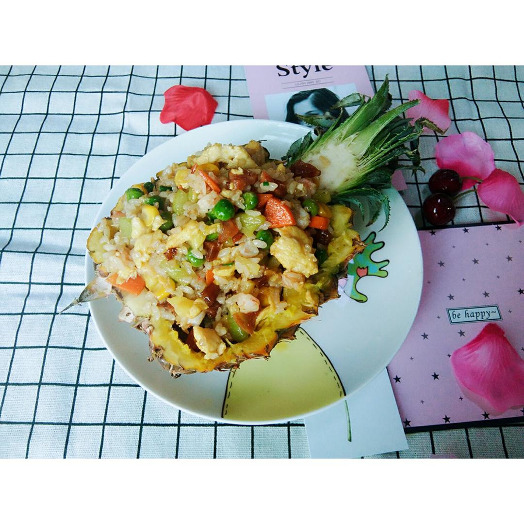 虾仁菠萝炒饭