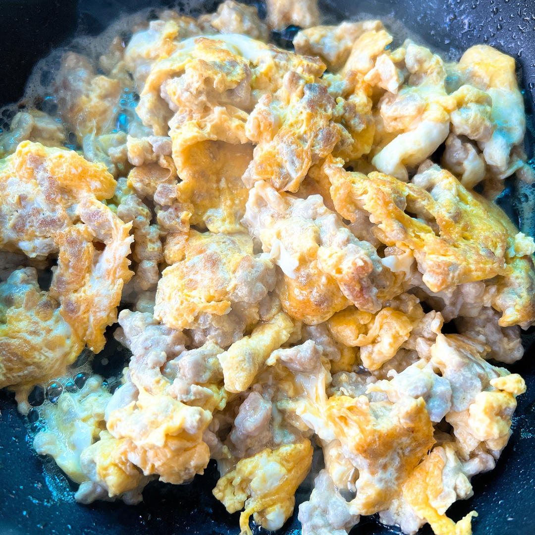 万物皆可炒蛋系列：爱怎样就怎样肉沫炒蛋～