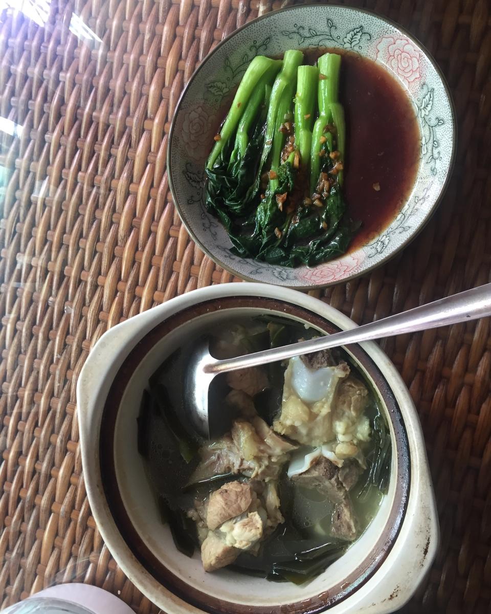 海带筒骨汤