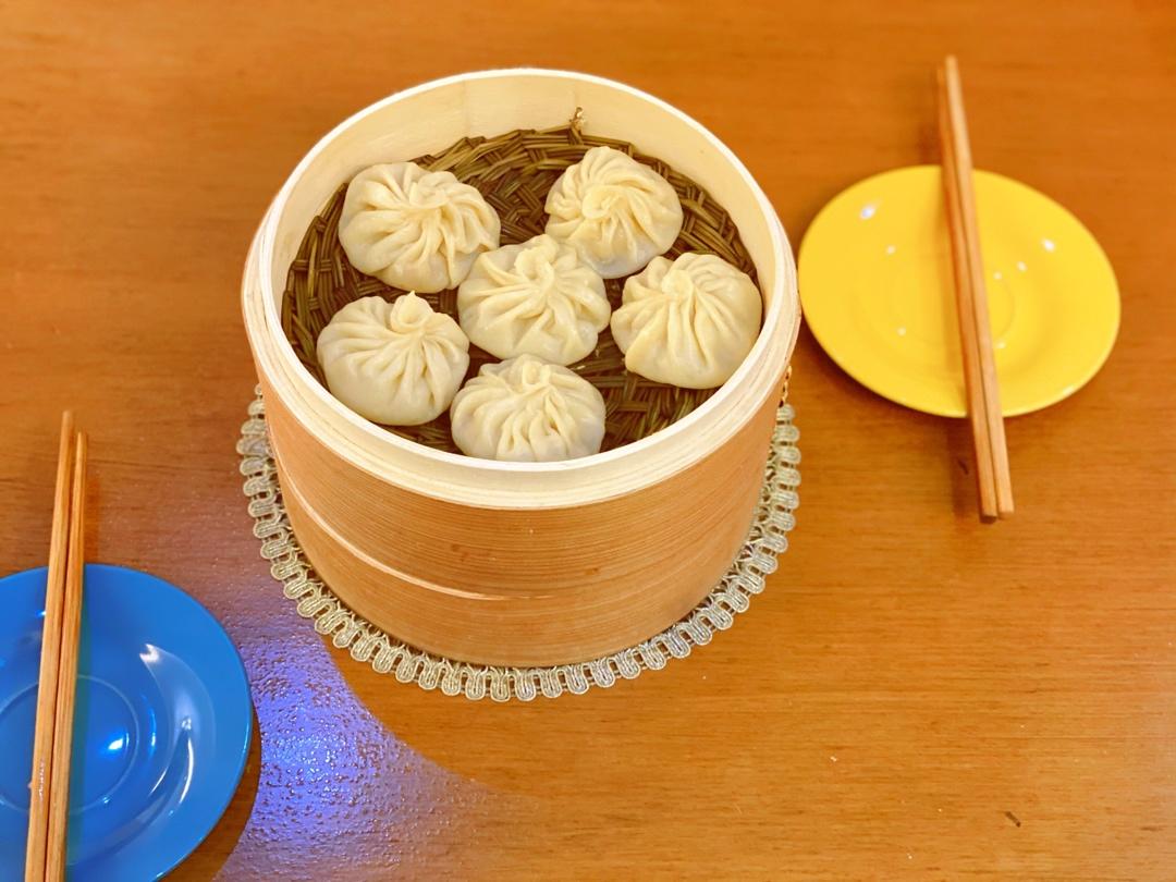 鸡汁灌汤包