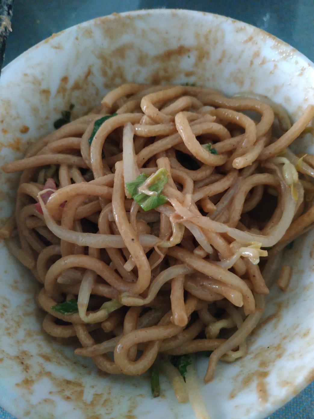 热干面酱汁调法/热干面