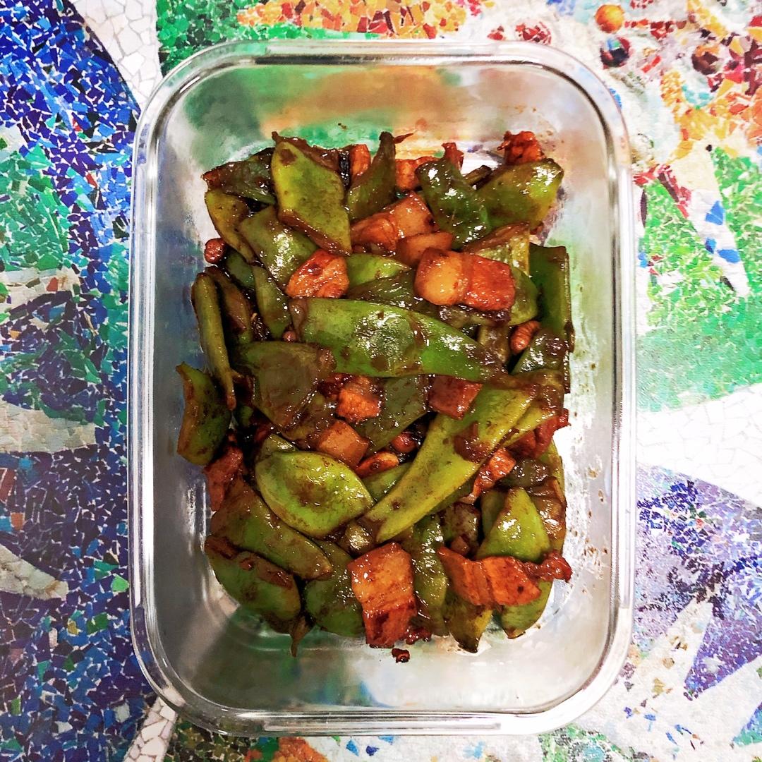 五花肉炖东北油豆角，秋季限定美味～