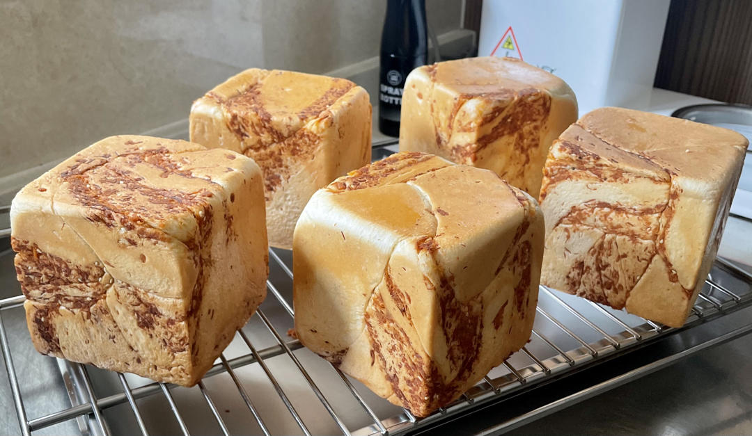 70%冷藏中种海苔肉松小吐司