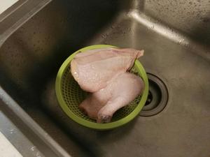 白煮鸡的做法 步骤1