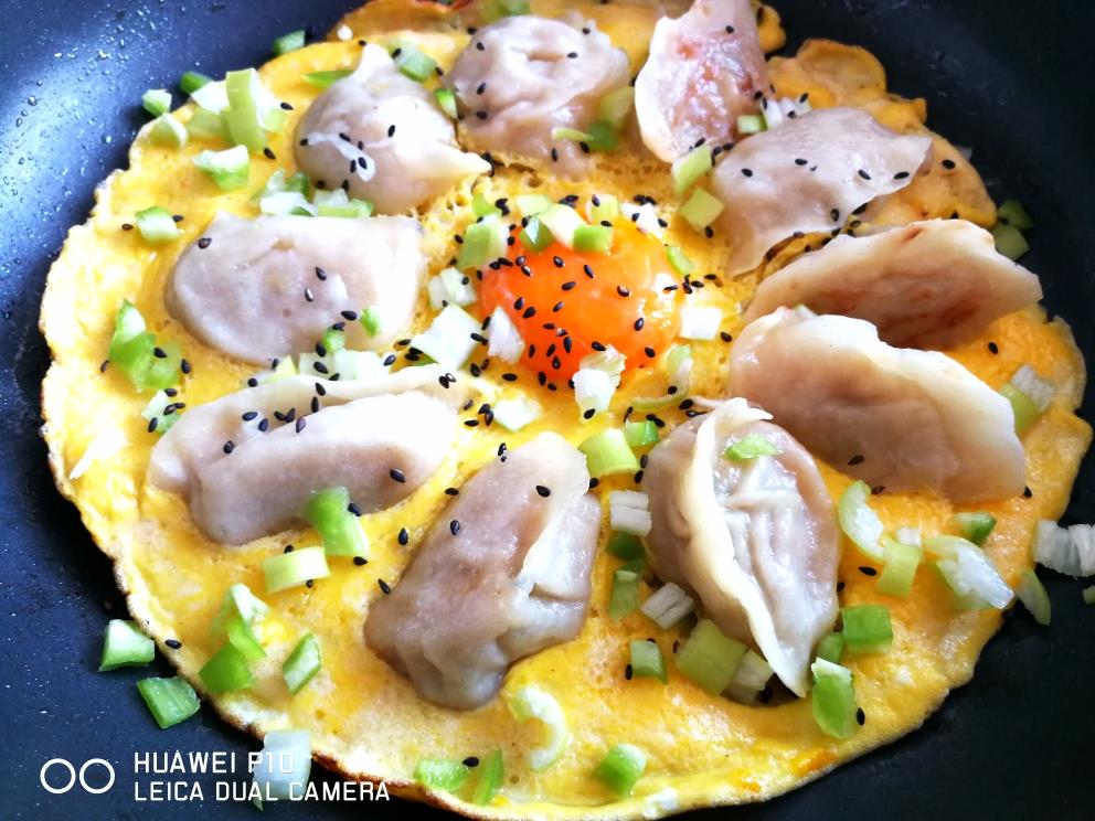 龙嫂快手煎蛋抱饺，有颜值有美味！