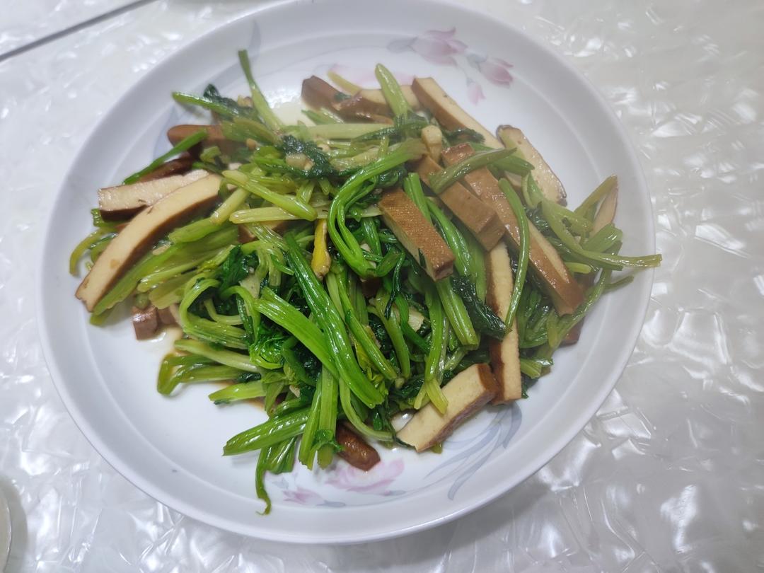 芹菜炒香干