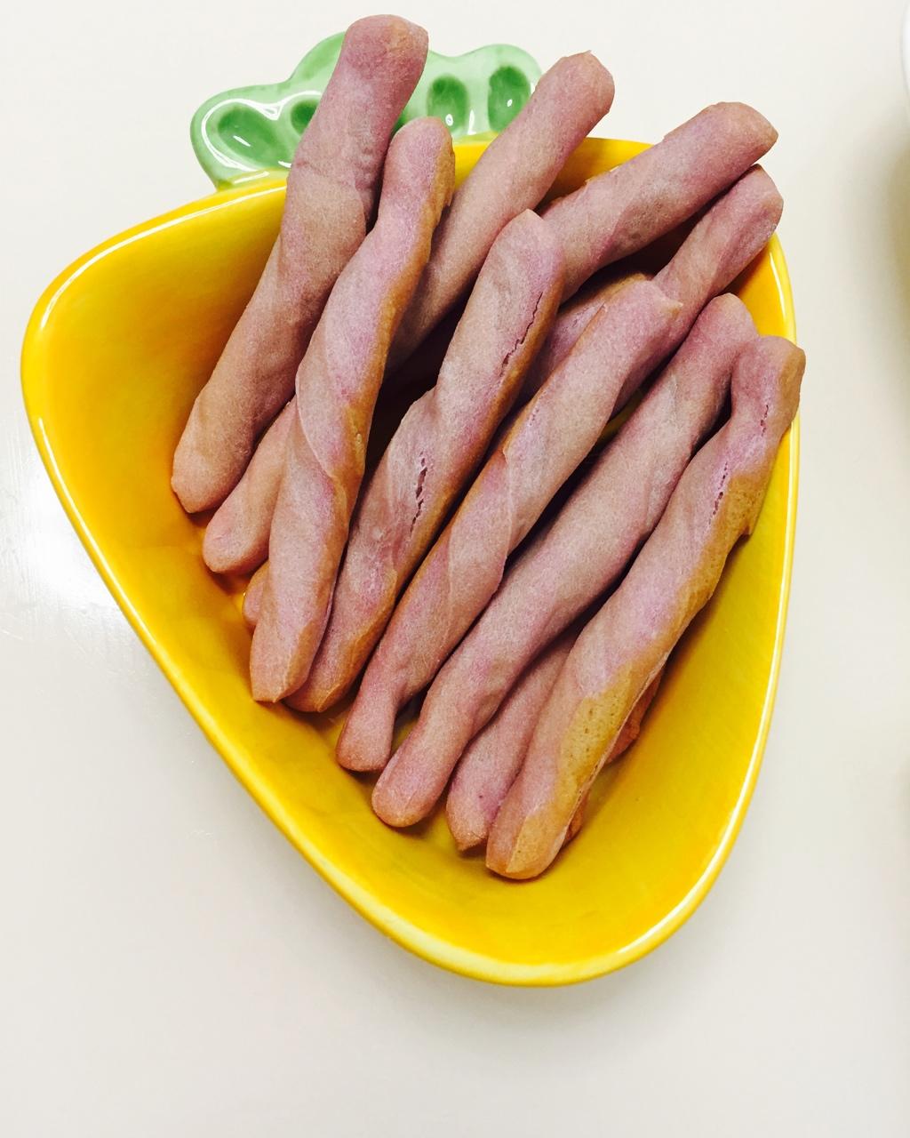 多多德麻麻做的紫薯磨牙棒【无盐无糖无油版】