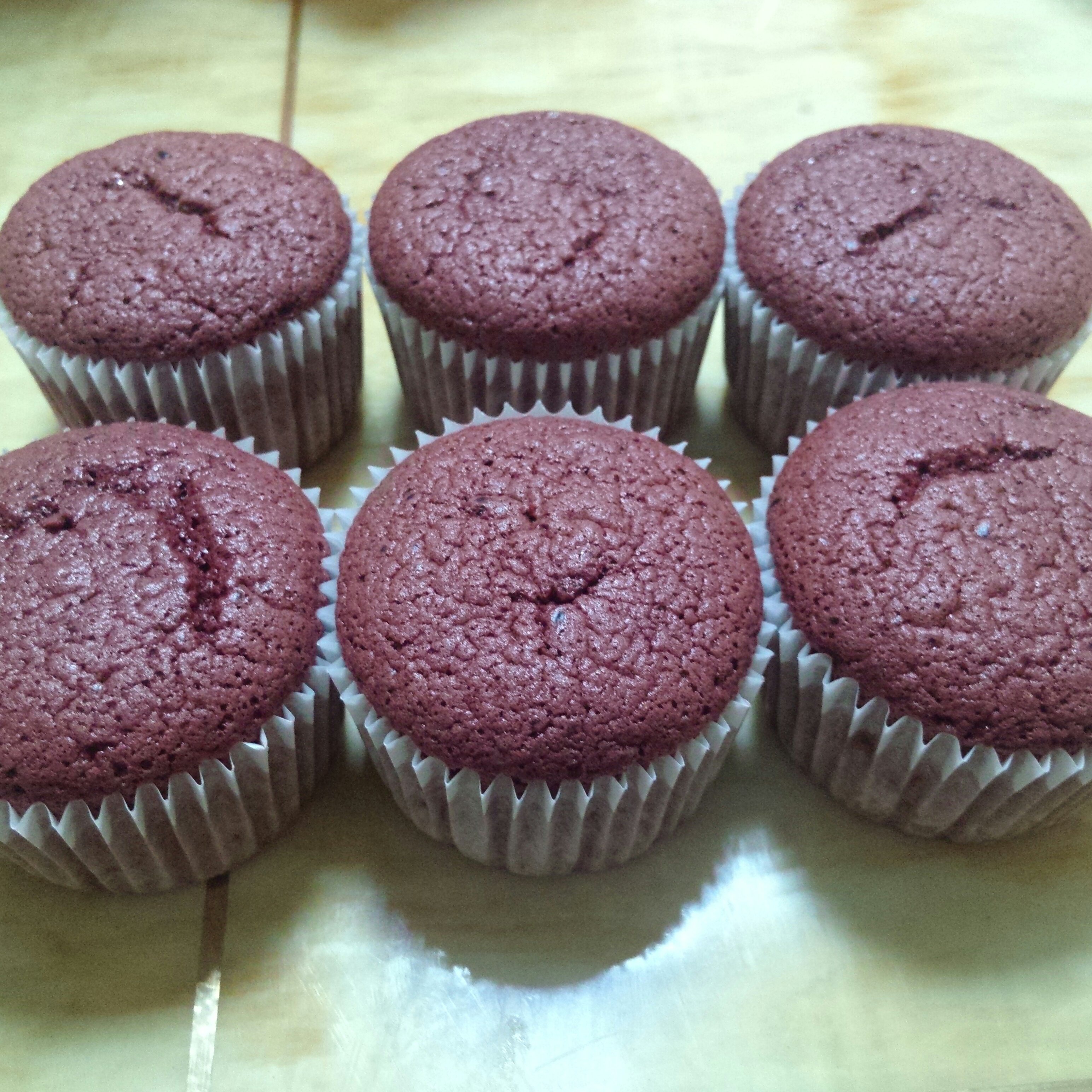 红丝绒戚风杯子蛋糕