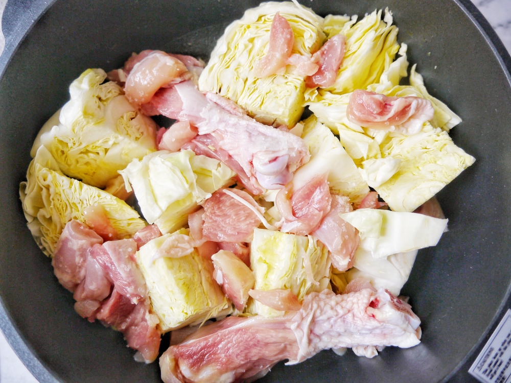 🔥小锅料理‼️芥末风味卷心菜鸡肉锅🍲的做法 步骤5