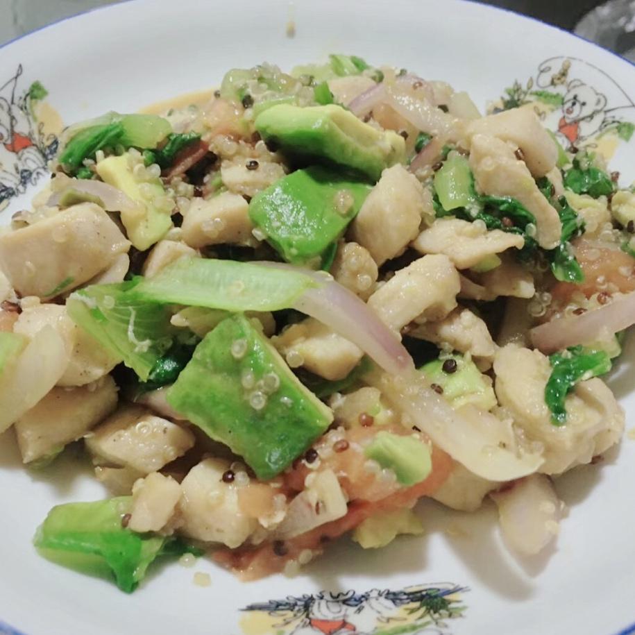 牛油果藜麦杂粮饭