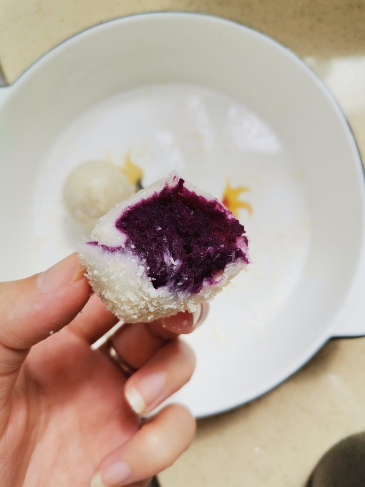 超级简单的椰丝紫薯球