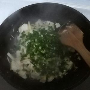 冬笋炒豆腐的做法 步骤5