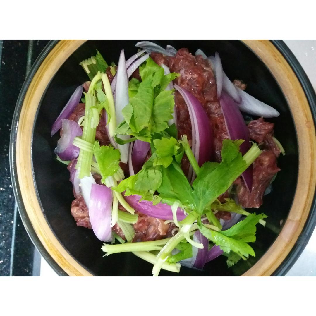 瓦煲焗牛肉