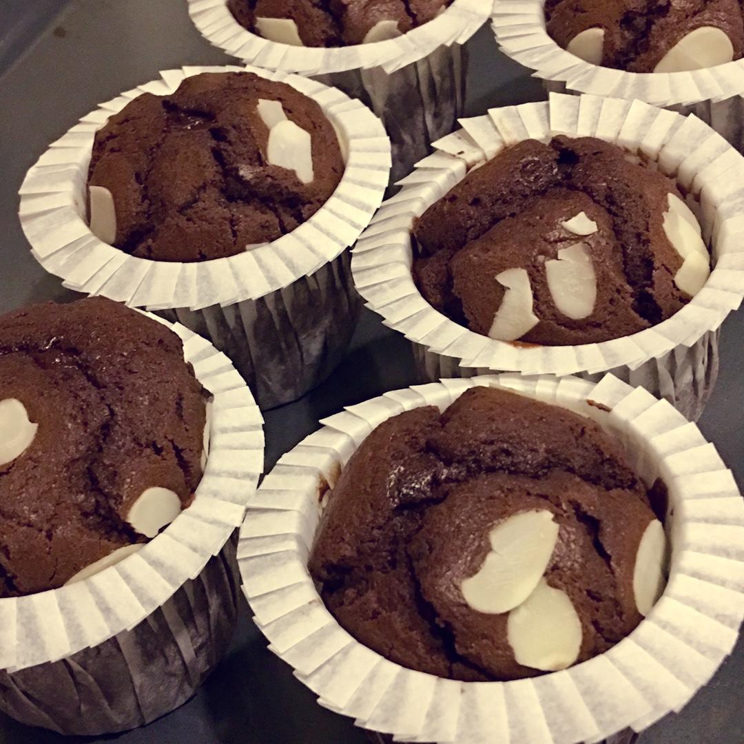 巧克力纸杯蛋糕