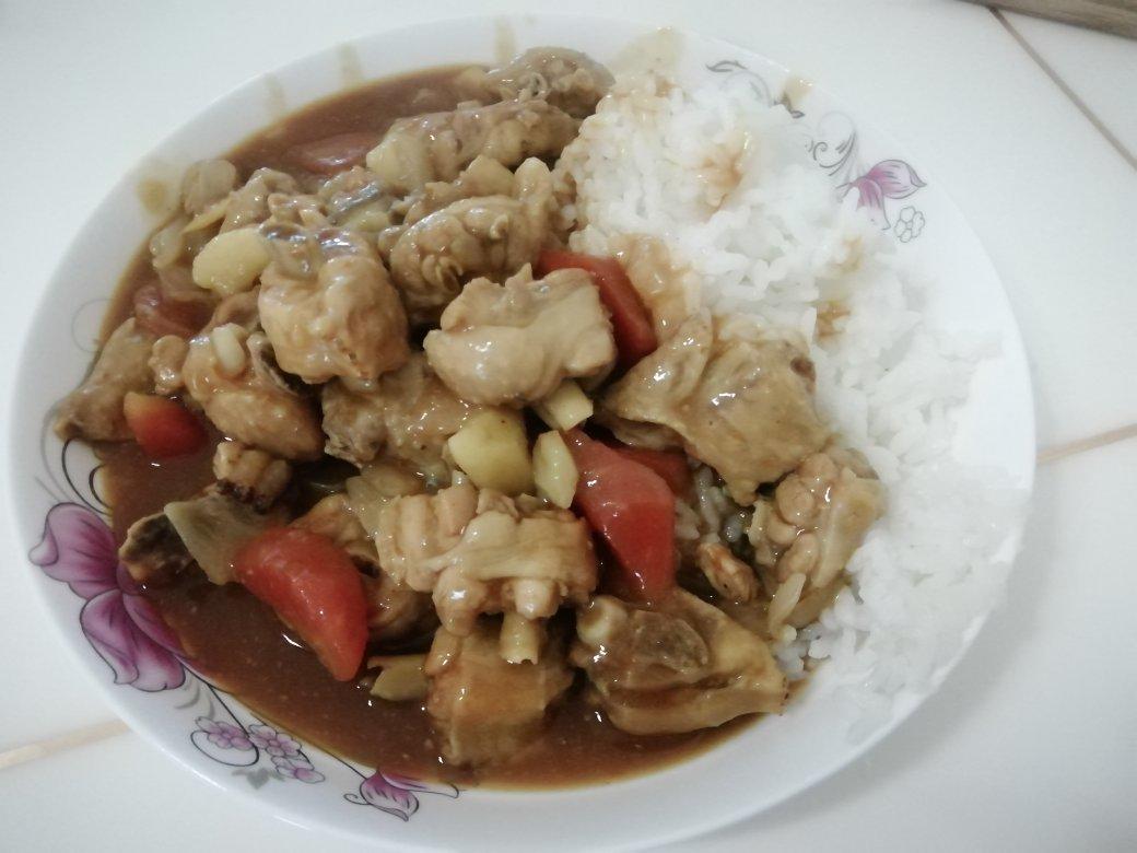 咖喱鸡块饭
