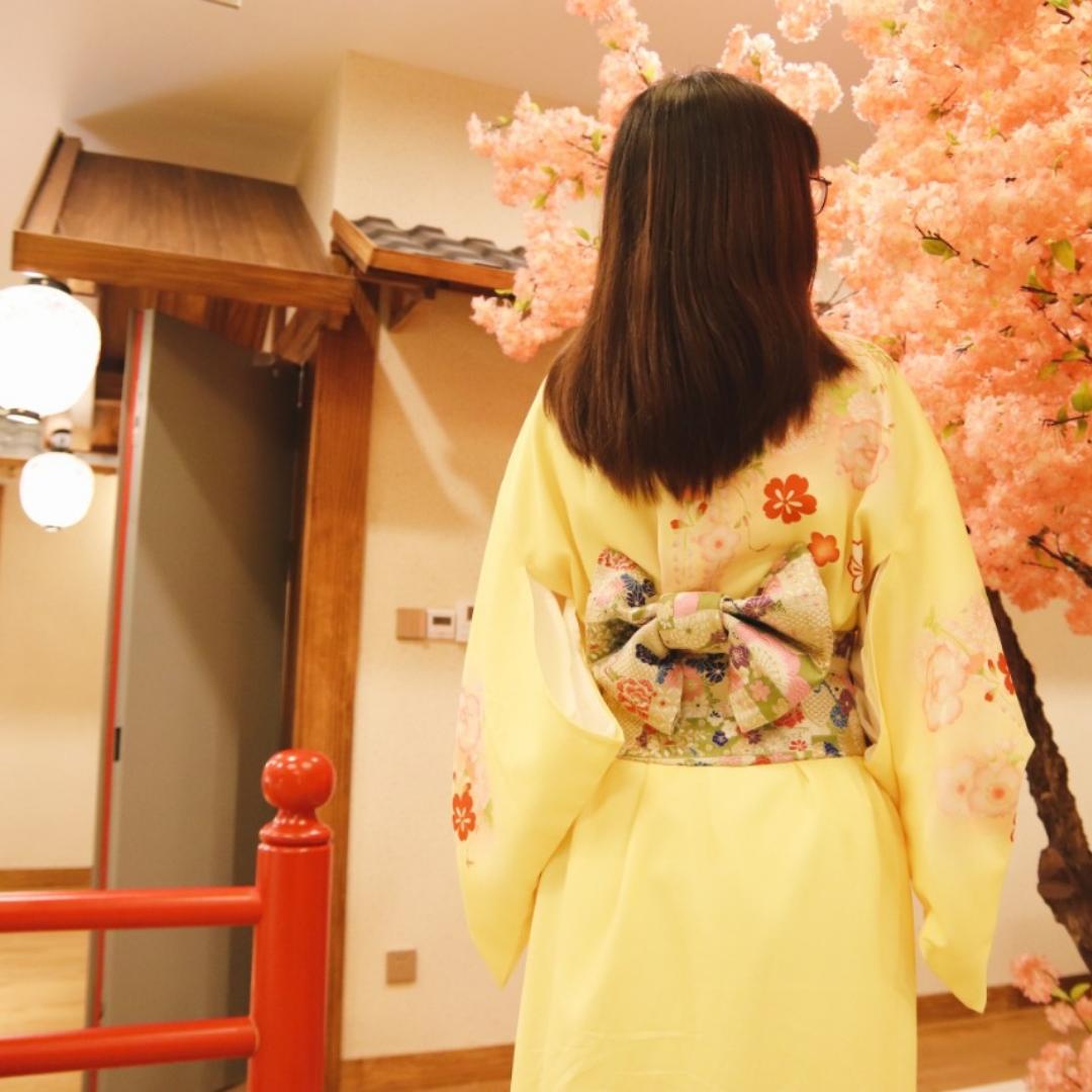 爱吃肉的喵小姐_