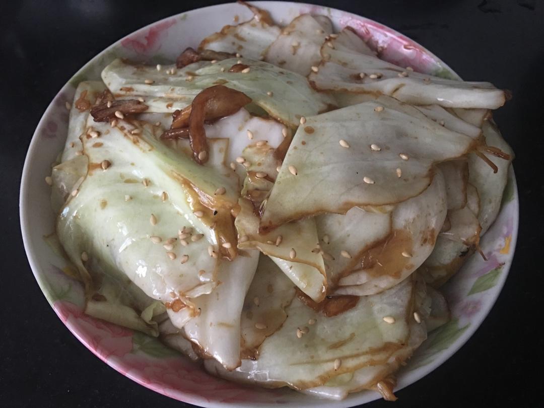 醋溜手撕包菜（超简单做法）