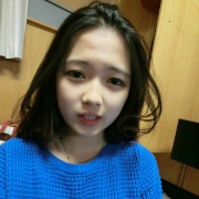 爱吃面包的小妞妞