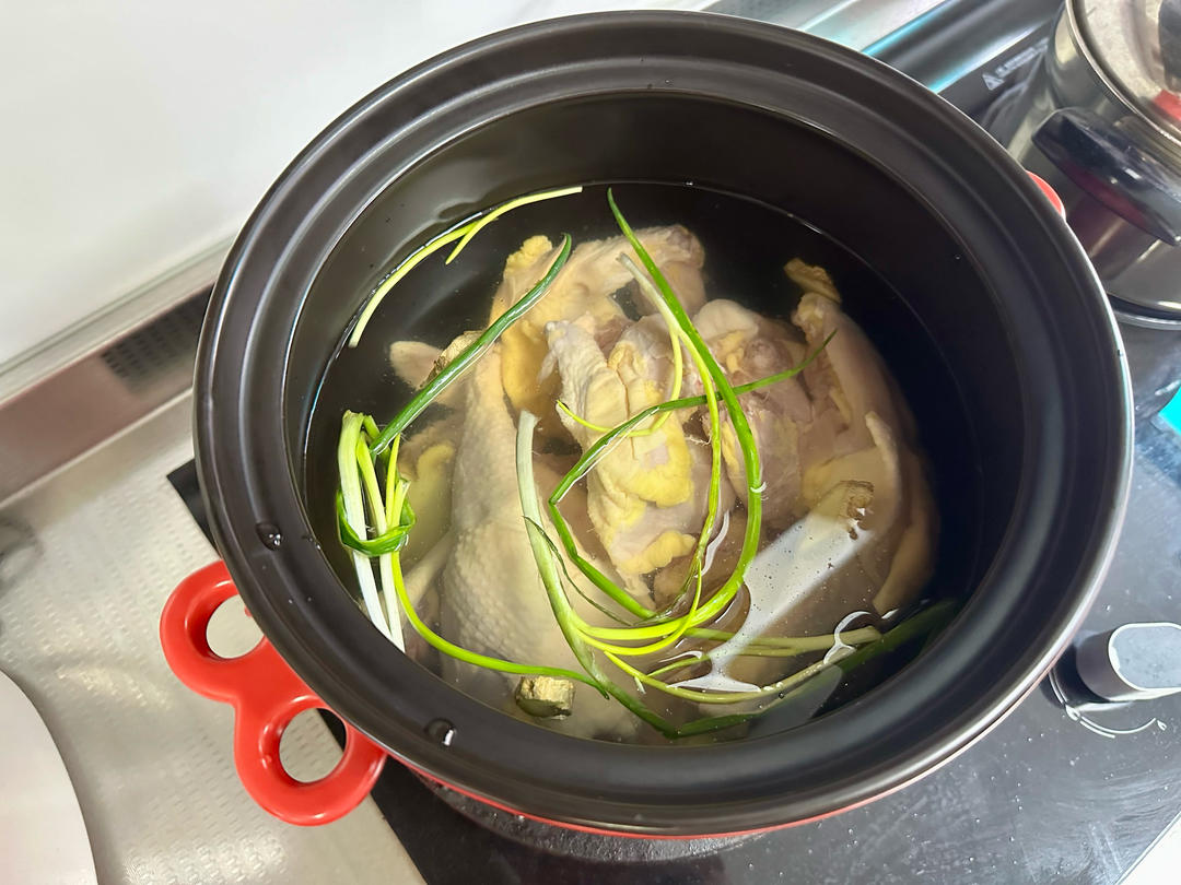 鲜美无敌：清炖鸡汤🐔